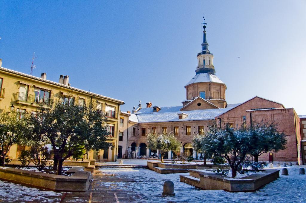 Hotel Ciudad de Alcala Alcalá de Henares Exterior foto